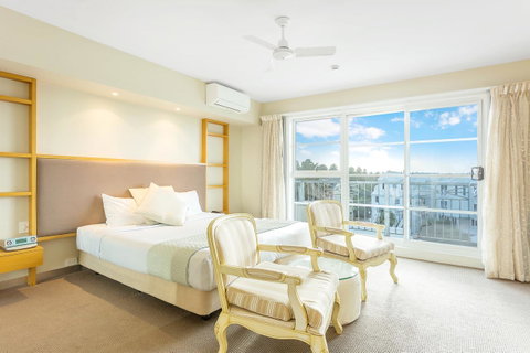 Deep Blue Hotel & Hot Springs - New South Wales Tourism  11