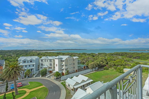 Deep Blue Hotel & Hot Springs - New South Wales Tourism  28