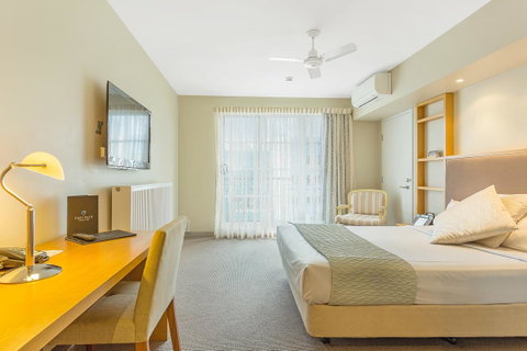 Deep Blue Hotel & Hot Springs - New South Wales Tourism  27