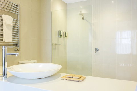 Deep Blue Hotel & Hot Springs - New South Wales Tourism  10