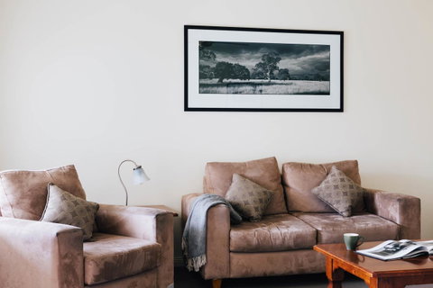 Dunkeld Studio Accommodation - New South Wales Tourism  7