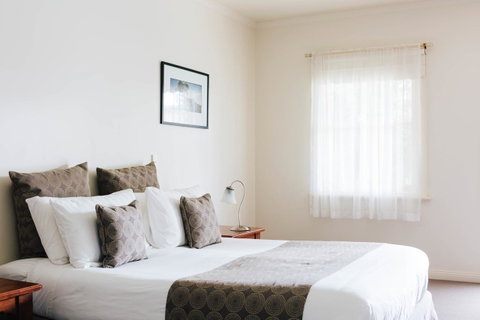 Dunkeld Studio Accommodation - New South Wales Tourism  6
