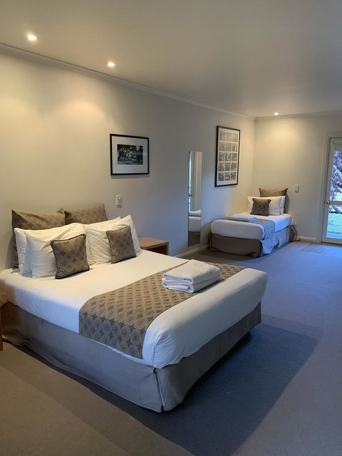 Dunkeld Studio Accommodation - New South Wales Tourism  8