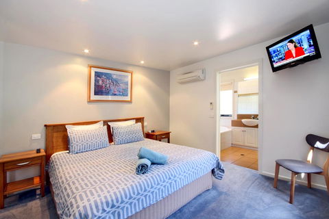 Anchorage Motel & Villas Lorne - New South Wales Tourism  2
