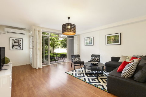 Melbourne Luxury Paradise - New South Wales Tourism  2