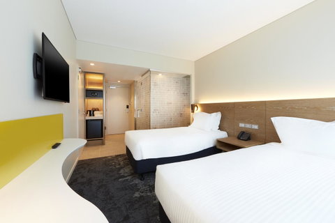 Holiday Inn Express Melbourne Southbank, An IHG Hotel - New South Wales Tourism  11