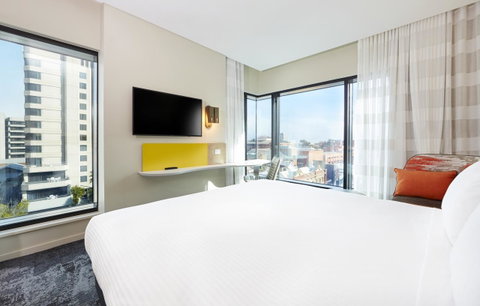 Holiday Inn Express Melbourne Southbank, An IHG Hotel - New South Wales Tourism  2