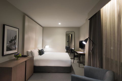 DoubleTree By Hilton Melbourne - New South Wales Tourism  9