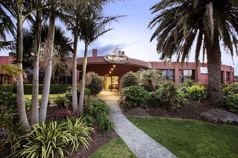 Nightcap At Seaford Hotel - New South Wales Tourism  5