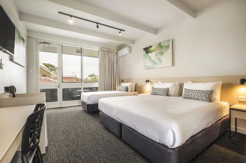 Nightcap At Seaford Hotel - New South Wales Tourism  1