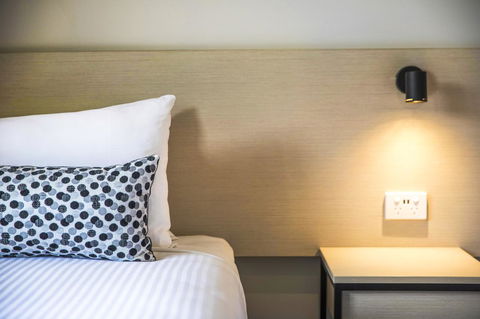 Nightcap At Seaford Hotel - New South Wales Tourism  24