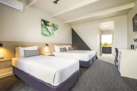 Nightcap At Seaford Hotel - New South Wales Tourism  27