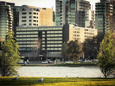 Mercure Melbourne Albert Park - New South Wales Tourism  0