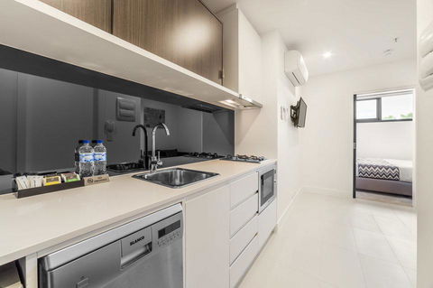 Whitehorse Apartments Hotel - New South Wales Tourism  38