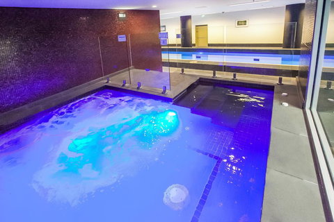 Melbourne Holiday Apartments Flinders Wharf - New South Wales Tourism  23