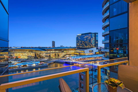Melbourne Holiday Apartments Flinders Wharf - New South Wales Tourism  14
