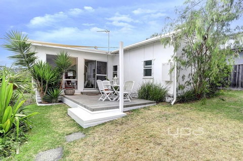 Dromana Holiday Beach House - New South Wales Tourism  14
