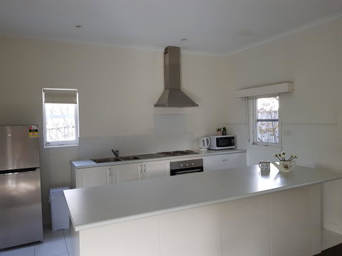Dromana Holiday Beach House - New South Wales Tourism  8