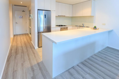 Waterfront Melbourne Apartments - New South Wales Tourism  20