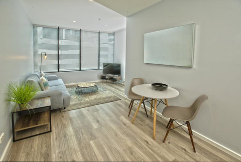 Waterfront Melbourne Apartments - New South Wales Tourism  16