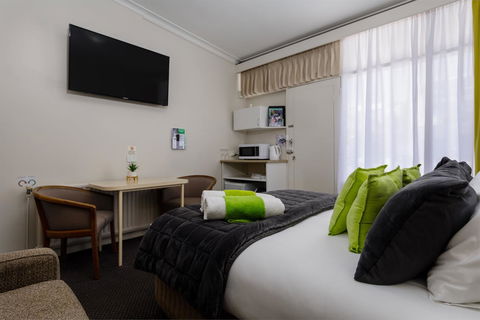 Bendigo Oval Motel - New South Wales Tourism  12