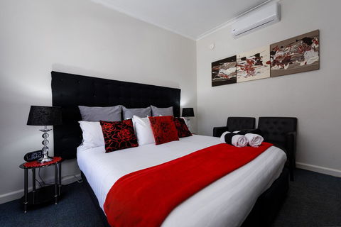 Bendigo Oval Motel - New South Wales Tourism  5