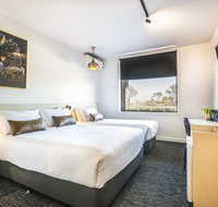 Nightcap at The Cheeky Squire - New South Wales Tourism 