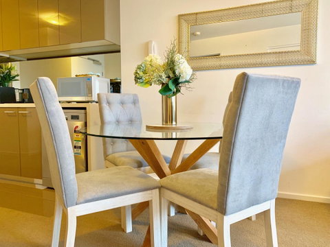 Luxury Apartments With View - New South Wales Tourism  4