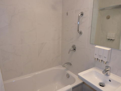 City Limits Hotel Apartments - New South Wales Tourism  31