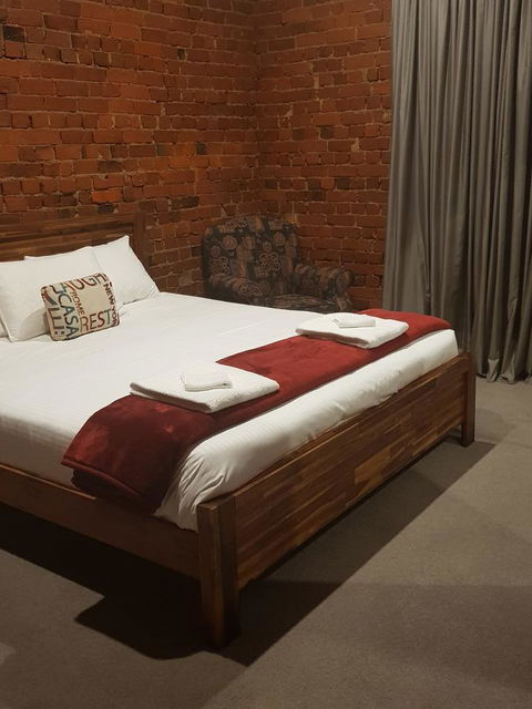 Sublime Spa Apartments - New South Wales Tourism  14