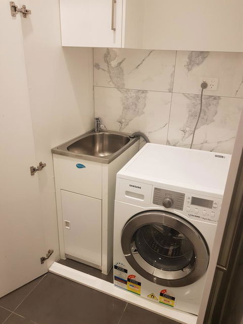 Sublime Spa Apartments - New South Wales Tourism  8