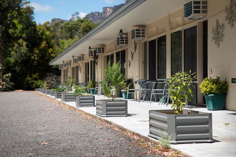 Gariwerd Motel - New South Wales Tourism  17