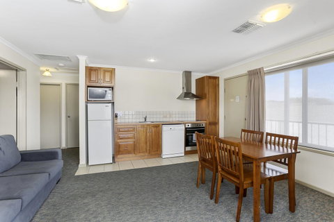 Comfort Inn Warrnambool International - New South Wales Tourism  35