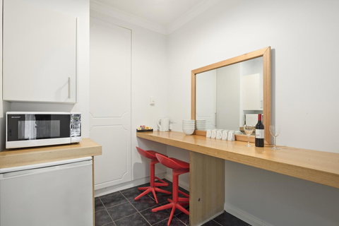 The International Motel Apollo Bay - New South Wales Tourism  12