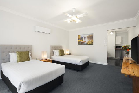 The International Motel Apollo Bay - New South Wales Tourism  13