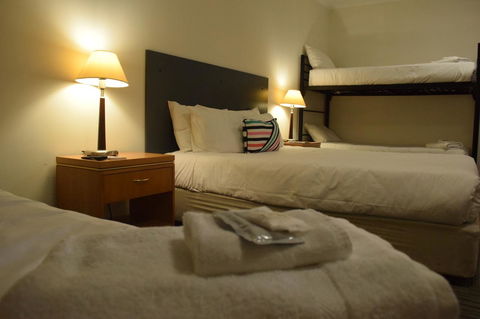 CROWN CENTRAL BUSINESS DISTRICT MOTEL - NO UNDER 18s - New South Wales Tourism  38