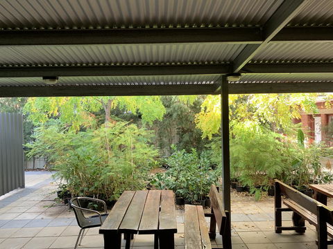 CROWN CENTRAL BUSINESS DISTRICT MOTEL - NO UNDER 18s - New South Wales Tourism  1