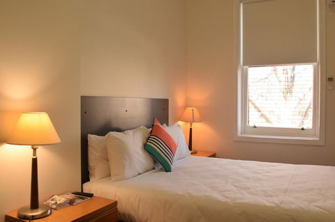 CROWN CENTRAL BUSINESS DISTRICT MOTEL - NO UNDER 18s - New South Wales Tourism  32