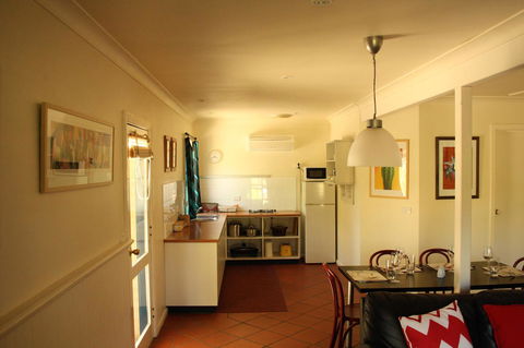Merrimeet Cottages - New South Wales Tourism  28