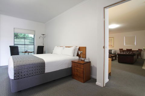 Quality Inn & Suites The Menzies - New South Wales Tourism  12