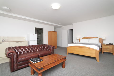 Quality Inn & Suites The Menzies - New South Wales Tourism  8