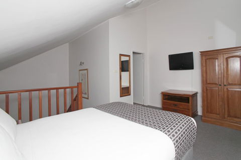 Quality Inn & Suites The Menzies - New South Wales Tourism  24