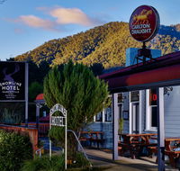 The Harrietville Snowline Hotel - New South Wales Tourism 