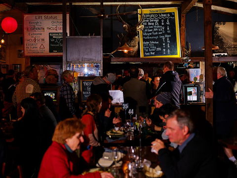 The Harrietville Snowline Hotel - New South Wales Tourism  5