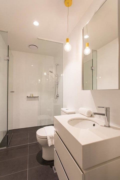 Melstay On Eporo Tower - New South Wales Tourism  6