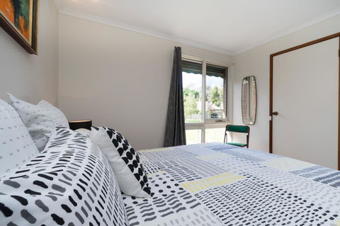 Uptown Frankston - New South Wales Tourism  5