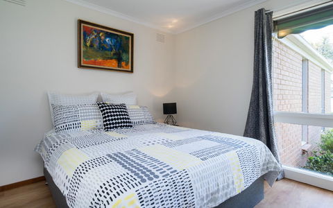 Uptown Frankston - New South Wales Tourism  4