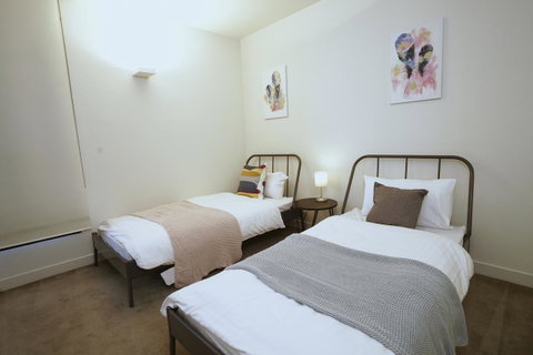 [Modern/Spacious]2BDR CBD FREE Carpark, FREE Wifi - New South Wales Tourism  19