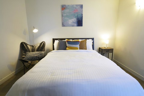[Modern/Spacious]2BDR CBD FREE Carpark, FREE Wifi - New South Wales Tourism  9