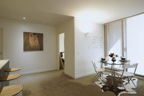 [Modern/Spacious]2BDR CBD FREE Carpark, FREE Wifi - New South Wales Tourism  27